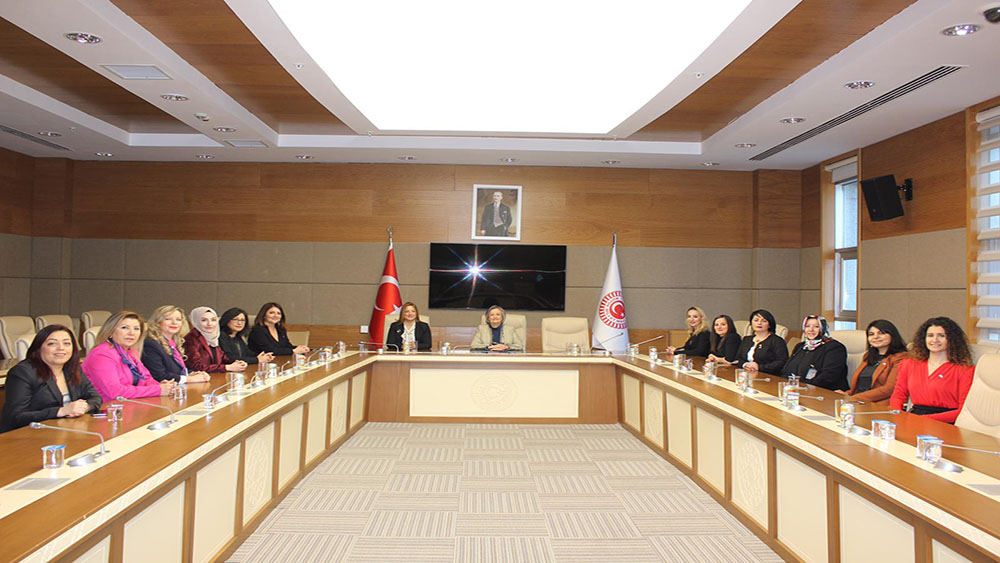 TBMM Dilekçe Komisyonu Başkanı, Ak Parti İstanbul Milletvekili Sayın A. Belma SATIR'ı makamında ziyaret ettik